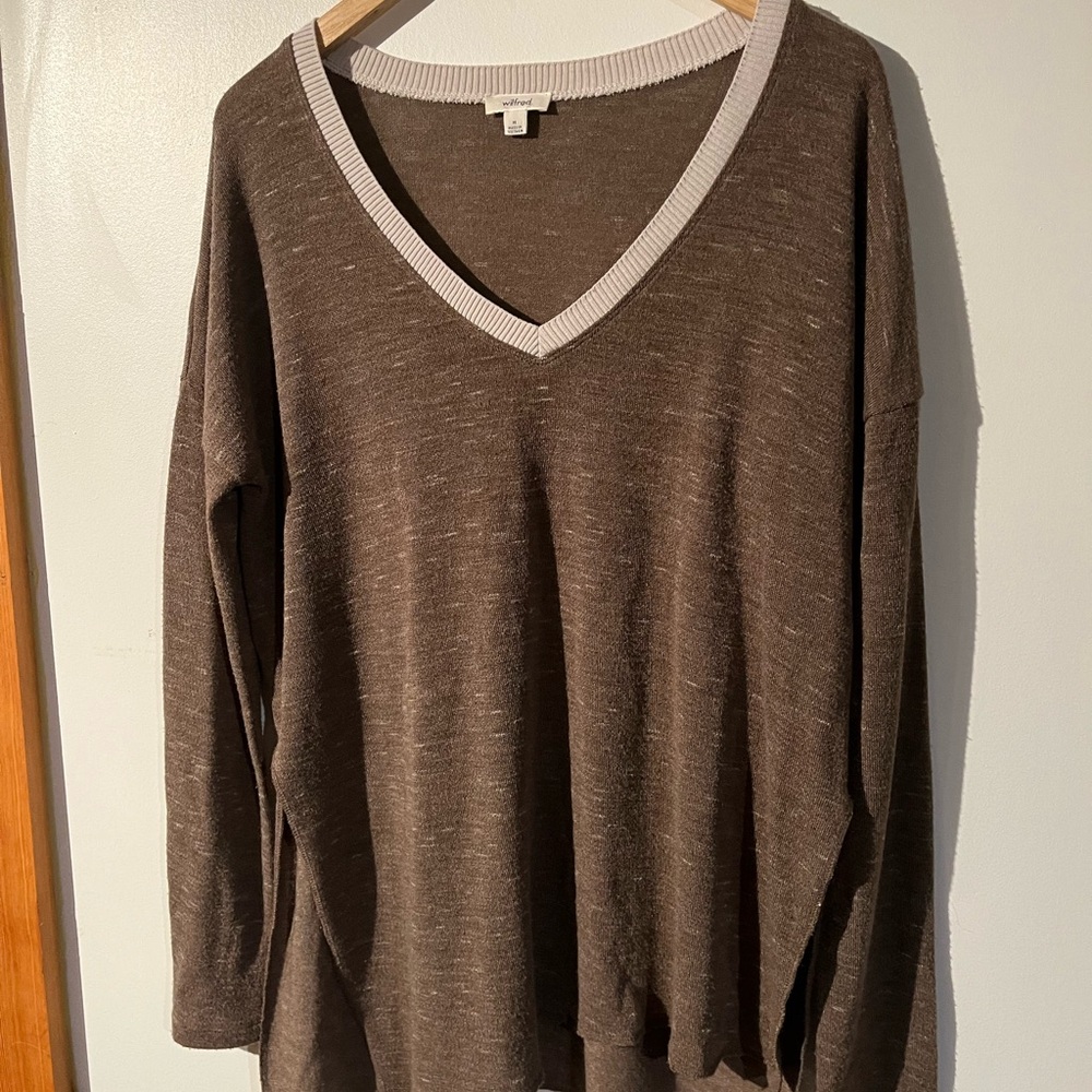 Chic V-Neck Brown Sweater